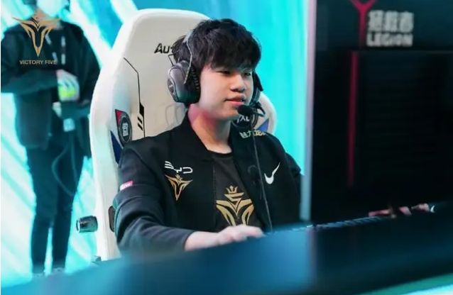 但在各自小 但在各自小